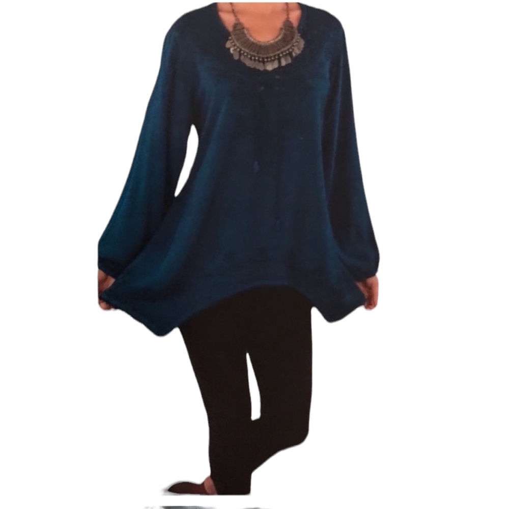 NWT. SacredThreads blouse. BL/BL. 218897